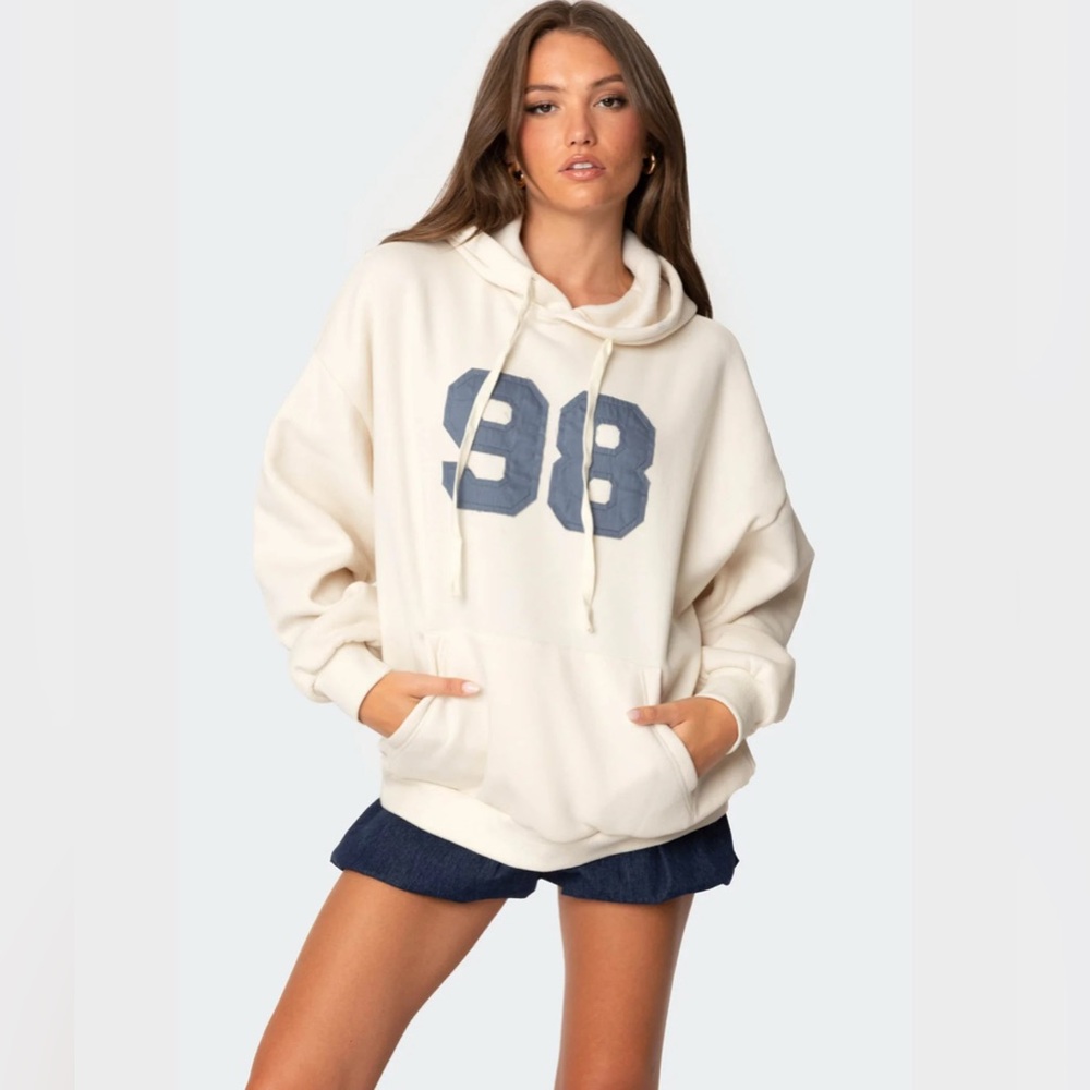 Edikted 98 Oversized Hoodie in cream